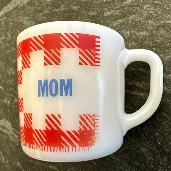 Vintage Westfield Milk Glass MOM Red White Plaid Gingham Coffee Mug - Picture 5 of 7